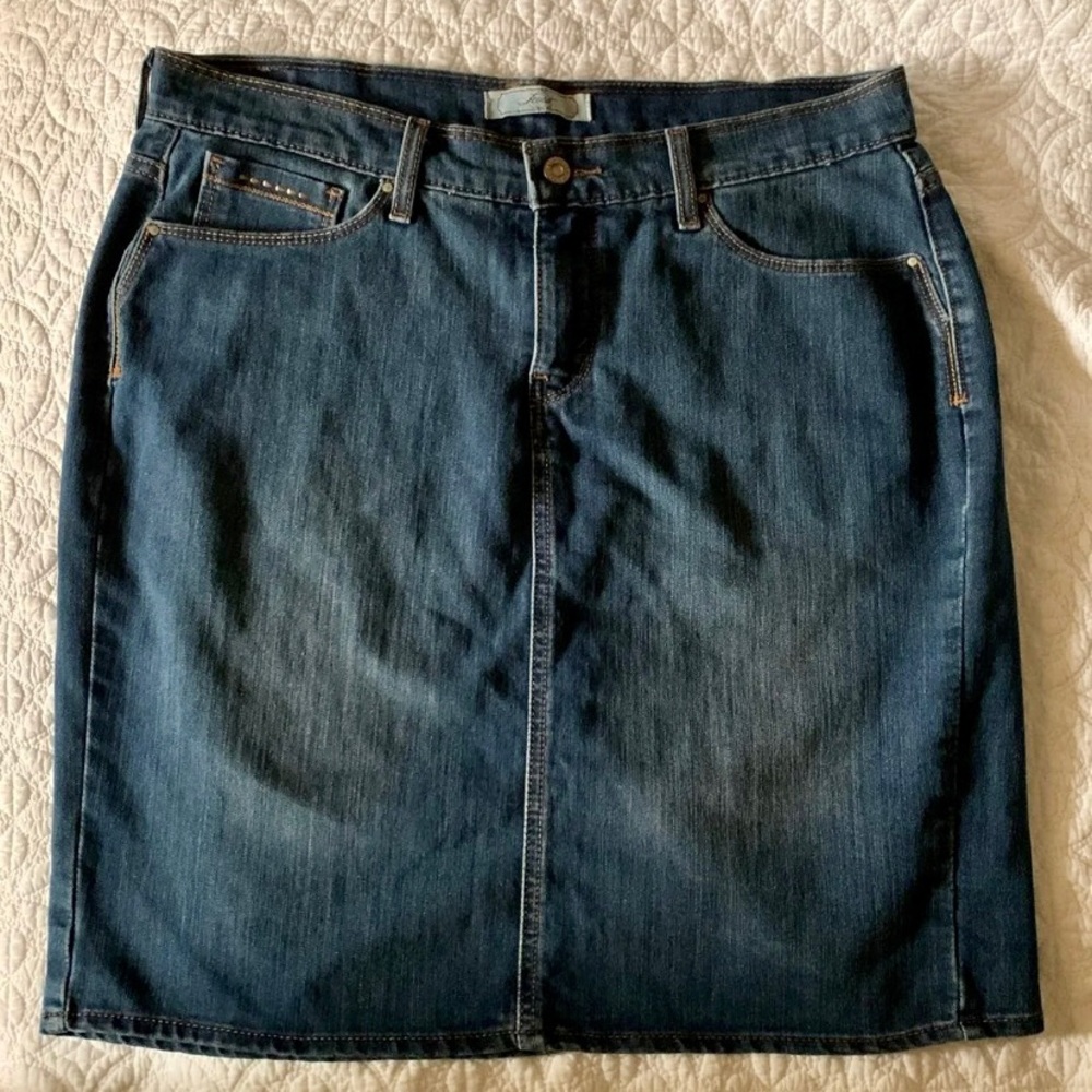 Levi’s Denim Skirt